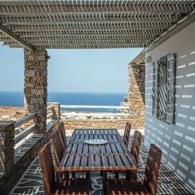 4 bedroom villa with pool, Paros, sleeps 8